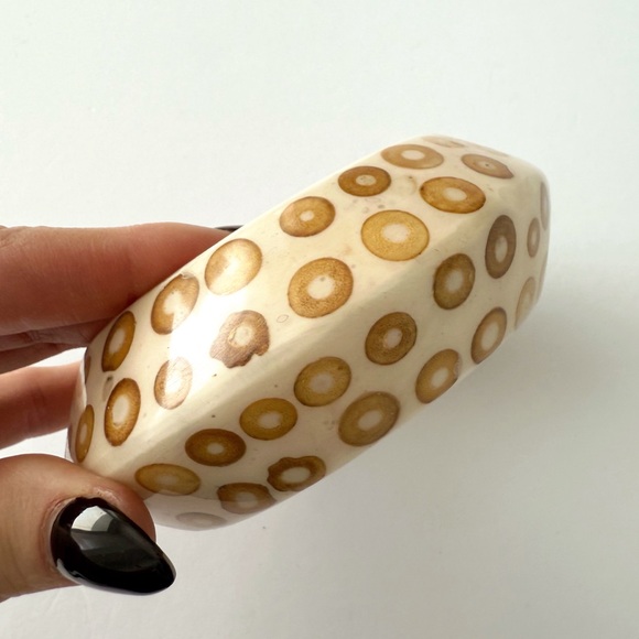 Kenneth Jay Lane Resin and Bamboo Bangle Bracelet - Picture 5 of 7